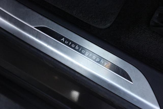 Photo of 2023 Black Land Rover Range Rover