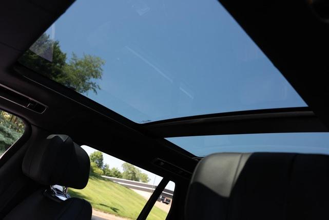 Photo of 2023 Black Land Rover Range Rover