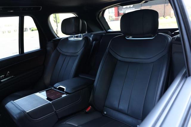 Photo of 2023 Black Land Rover Range Rover