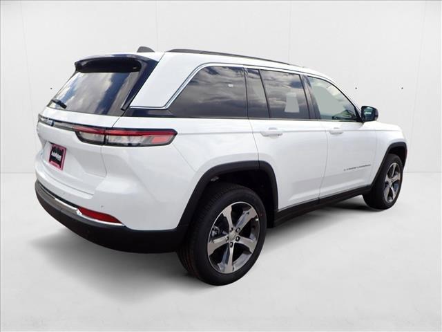 Photo of 2025 Bright White Clearcoat Jeep Grand Cherokee 4xe