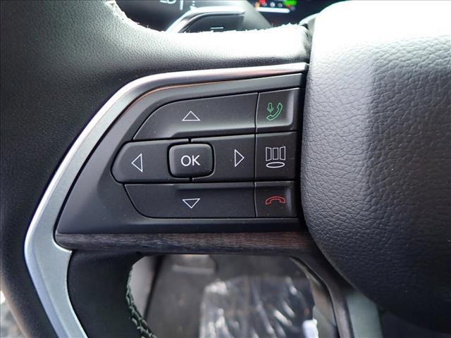 Photo of 2025 Bright White Clearcoat Jeep Grand Cherokee 4xe