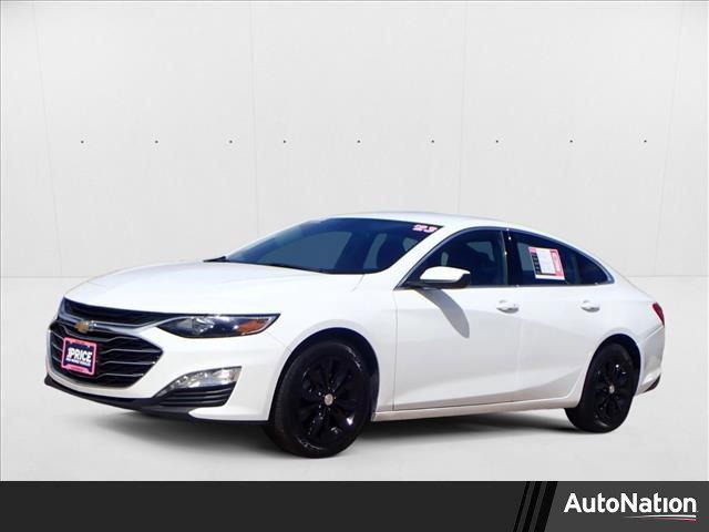 Photo of 2023 Summit White Chevrolet Malibu