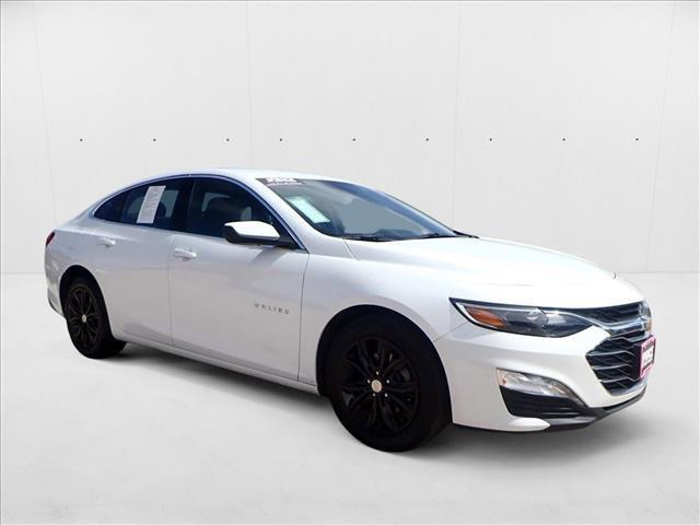 Photo of 2023 Summit White Chevrolet Malibu