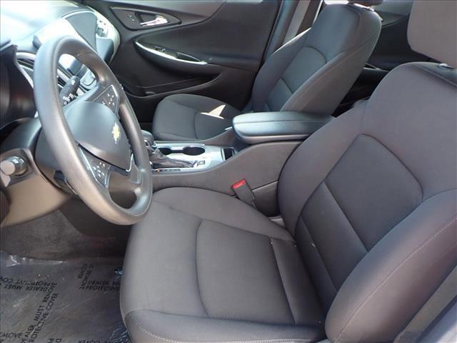 Photo of 2023 Summit White Chevrolet Malibu