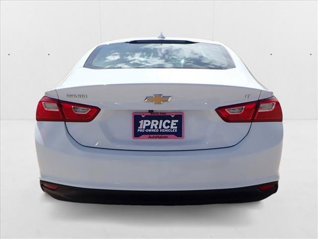Photo of 2023 Summit White Chevrolet Malibu