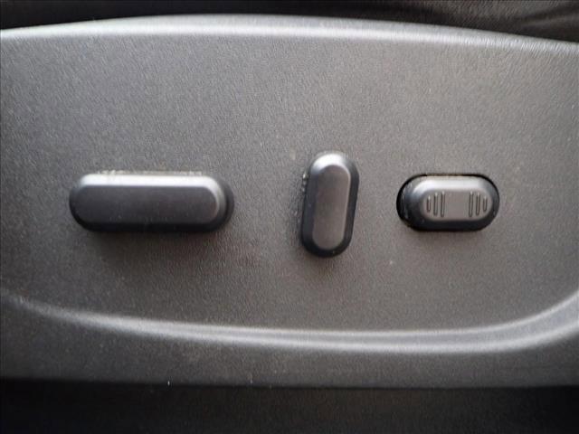 Photo of 2017 Ingot Silver Metallic Ford Escape
