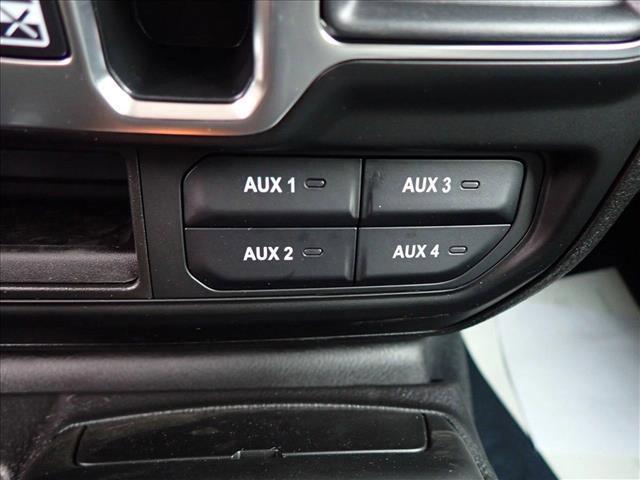 Photo of 2025 Hydro Blue Pearlcoat Jeep Gladiator