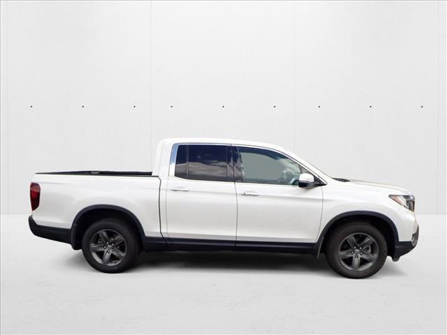 Photo of 2023 Platinum White Pearl Honda Ridgeline