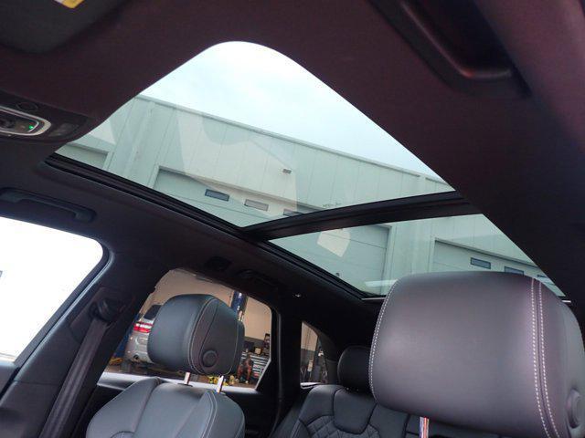 Photo of 2019 Daytona Gray Pearl E Audi SQ5