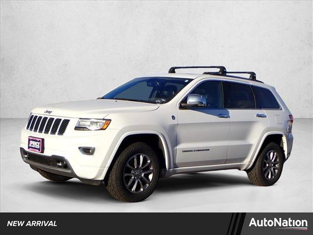 Photo of 2016 Bright White Clearcoat Jeep Grand Cherokee