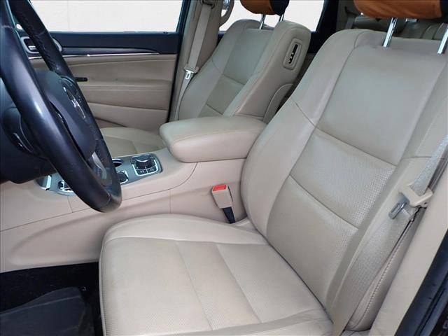 Photo of 2020 Sangria Metallic Clearcoat Jeep Grand Cherokee