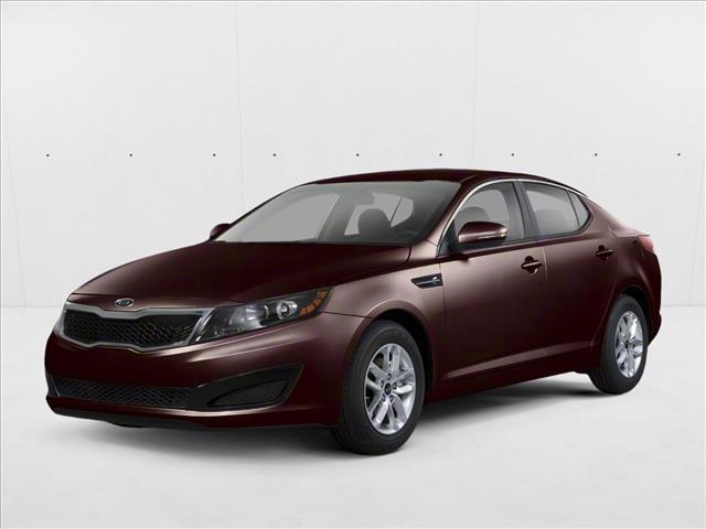 Photo of 2013 Dark Cherry Kia Optima