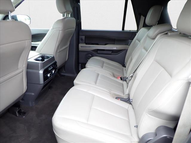 Photo of 2019 Agate Black Metallic Ford Expedition Max