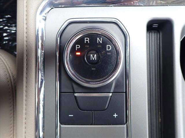 Photo of 2019 Agate Black Metallic Ford Expedition Max