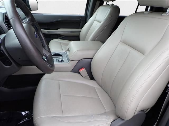 Photo of 2019 Agate Black Metallic Ford Expedition Max
