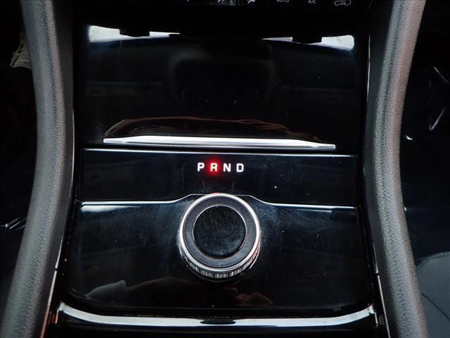 Photo of 2023 Silver Zynith Jeep Grand Cherokee L