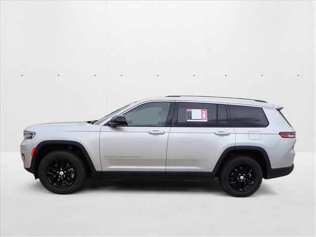 Photo of 2023 Silver Zynith Jeep Grand Cherokee L