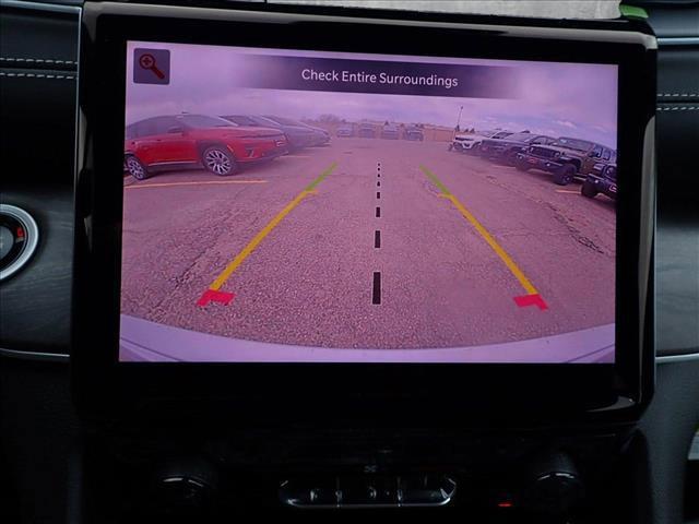 Photo of 2025 Silver Zynith Jeep Grand Cherokee