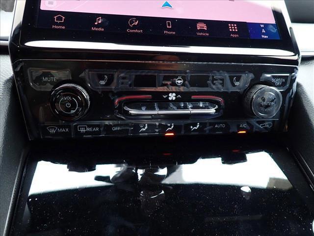 Photo of 2025 Silver Zynith Jeep Grand Cherokee