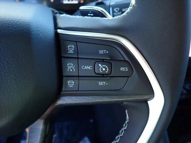 Photo of 2025 Velvet Red Pearlcoat Jeep Grand Cherokee