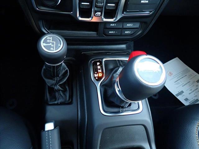 Photo of 2025 Hydro Blue Pearlcoat Jeep Gladiator