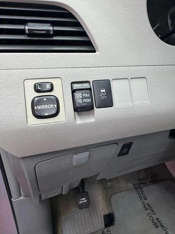 Photo of 2012 Predawn Gray Mica Toyota Sienna