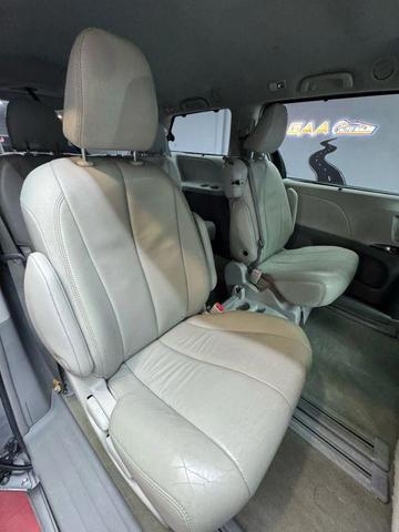 Photo of 2012 Predawn Gray Mica Toyota Sienna