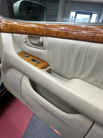 Photo of 2002 Millennium Silver Metallic Lexus LS 430