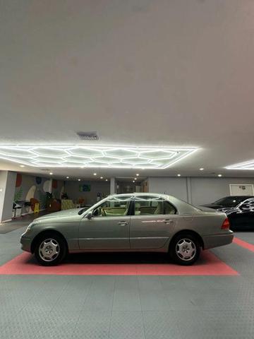 Photo of 2002 Millennium Silver Metallic Lexus LS 430
