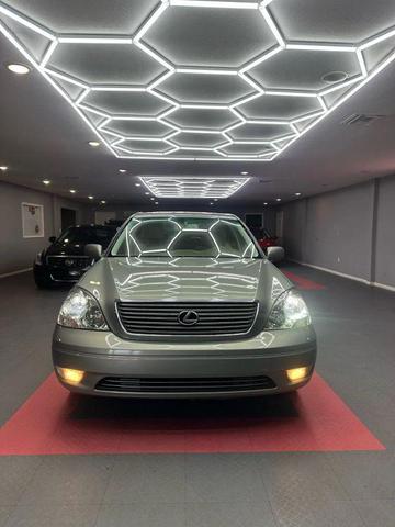 Photo of 2002 Millennium Silver Metallic Lexus LS 430