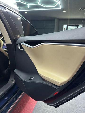 Photo of 2013 Gray Metallic Tesla Model S