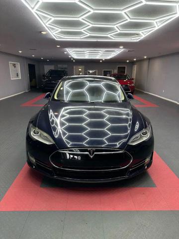 Photo of 2013 Gray Metallic Tesla Model S