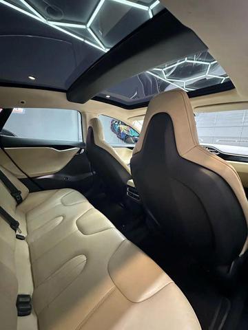Photo of 2013 Gray Metallic Tesla Model S