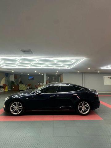 Photo of 2013 Gray Metallic Tesla Model S
