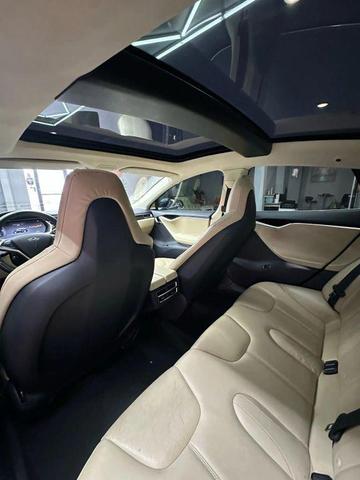 Photo of 2013 Gray Metallic Tesla Model S