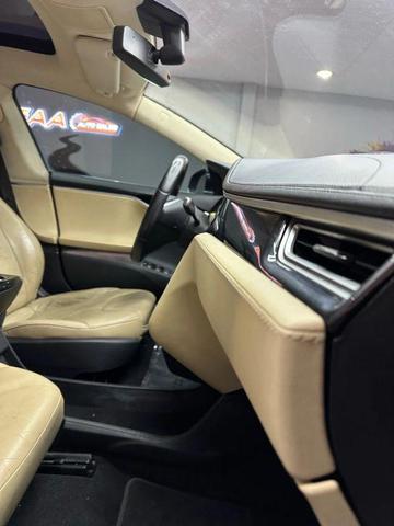 Photo of 2013 Gray Metallic Tesla Model S