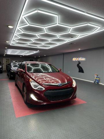 Photo of 2013 Red Hyundai SONATA Hybrid