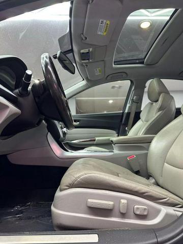 Photo of 2015 Black Acura TLX