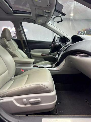 Photo of 2015 Black Acura TLX