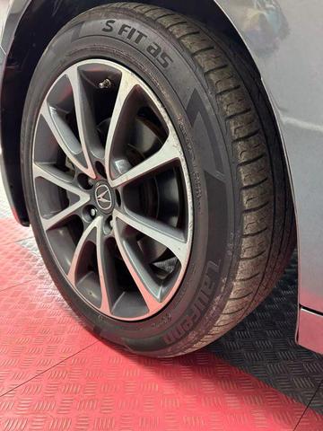 Photo of 2015 Black Acura TLX