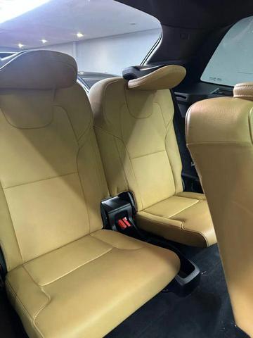 Photo of 2016 White Volvo XC90