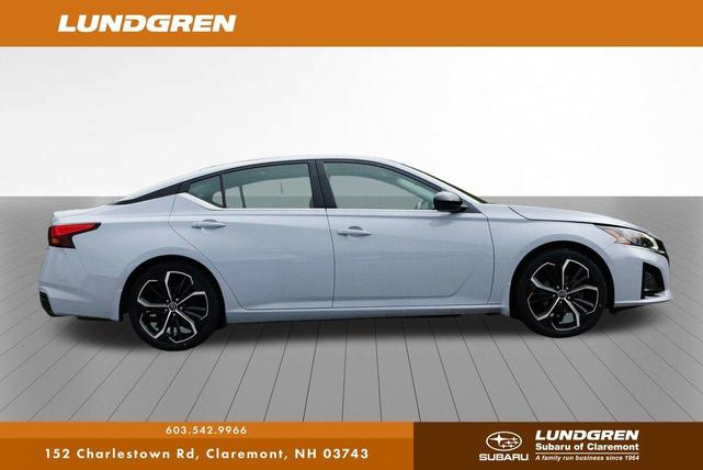 Photo of 2024 Gray Sky Pearl Nissan Altima