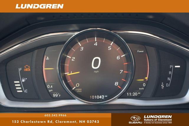 Photo of 2017 Crystal White Pearl Volvo V60
