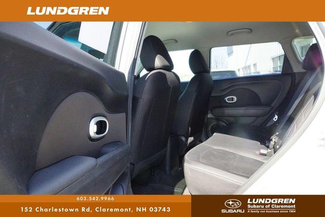 Photo of 2016 Bright Silver Kia Soul