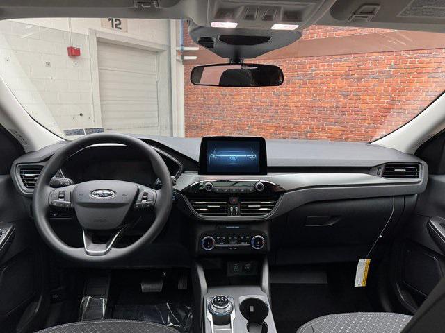 Photo of 2025 Space Silver Metallic Ford Escape