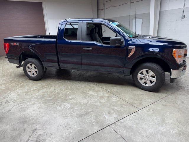Photo of 2022 Antimatter Blue Metallic Ford F-150