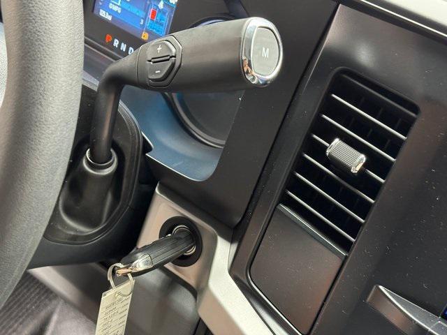 Photo of 2026 Oxford White Ford F-250