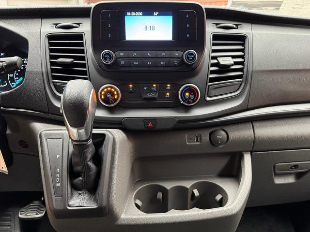 Photo of 2025 Oxford White Ford Transit-250