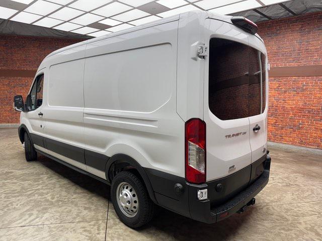 Photo of 2025 Oxford White Ford Transit-250