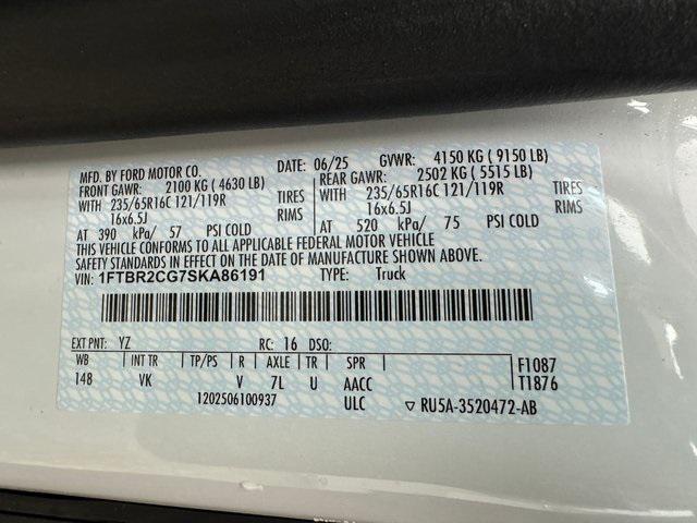 Photo of 2025 Oxford White Ford Transit-250